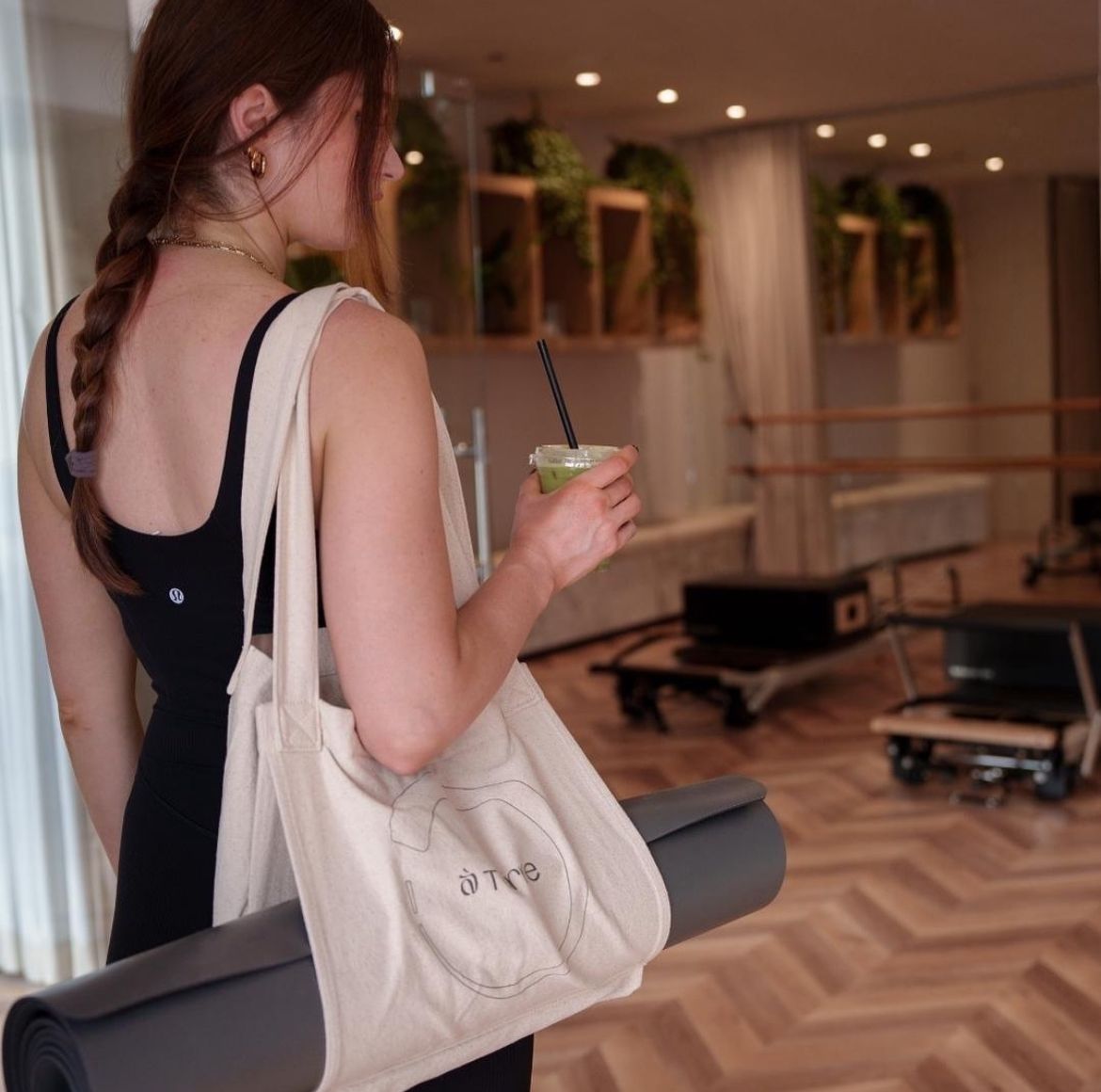 Aterre's Canvas Bag
